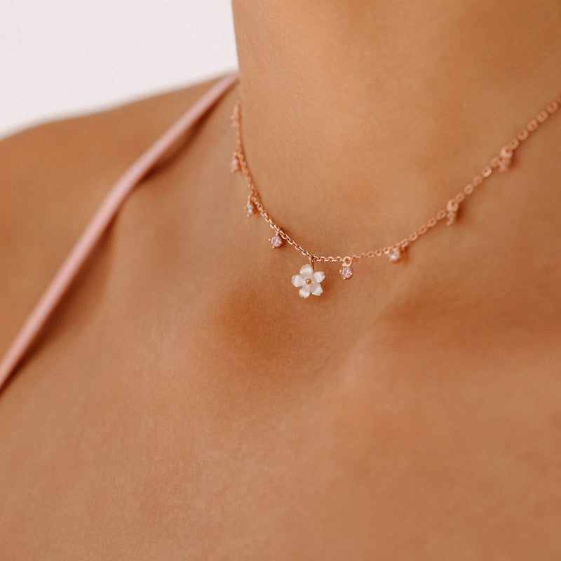 Lia Flower Necklace Rose Gold